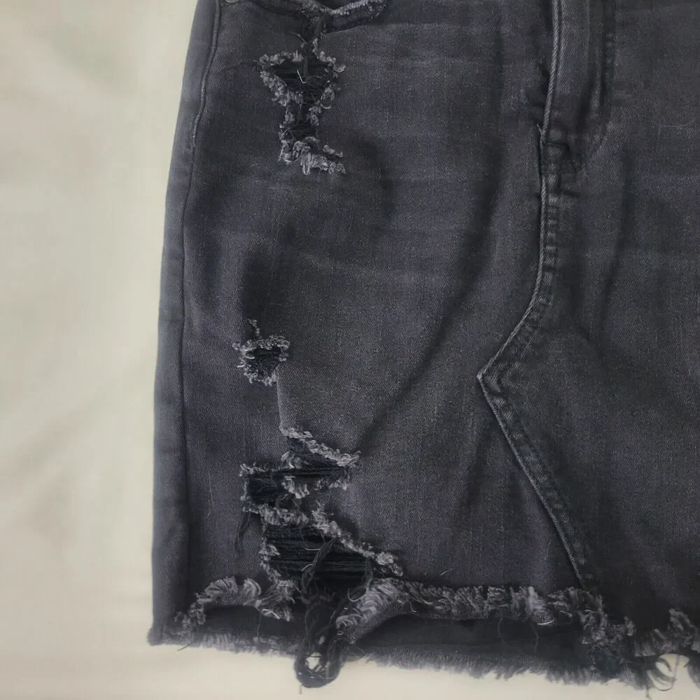 American Eagle Denim Mini Skirt Womens 00 Charcoal Destroyed‎ Raw Hem Distressed